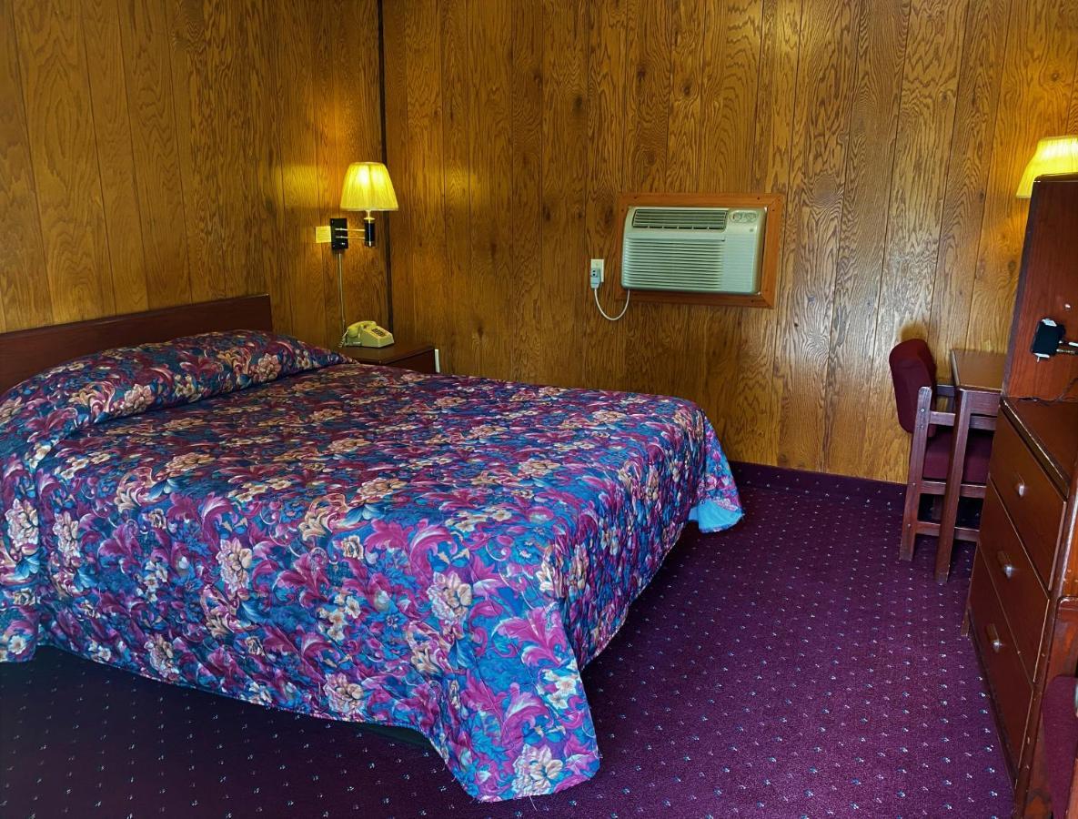 Valley Forge Motor Court Motel Уэйн Экстерьер фото